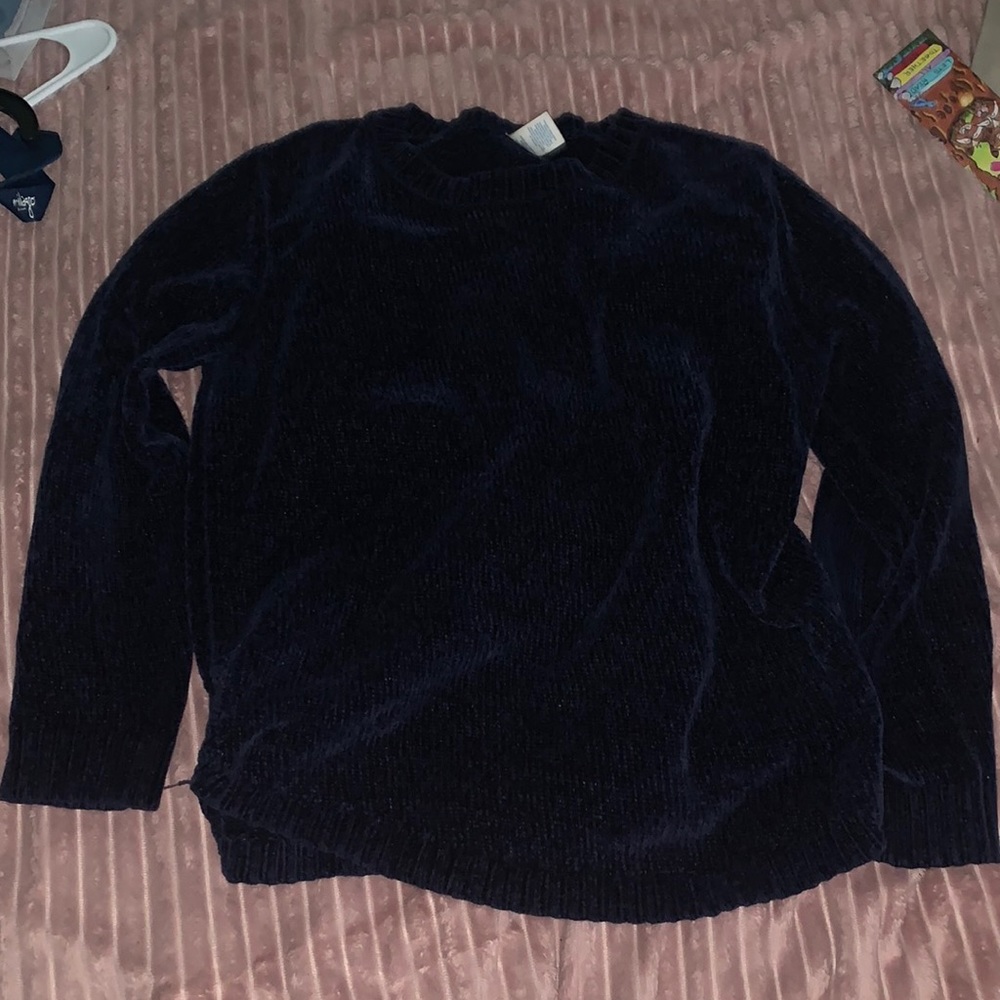 navy blue sweater